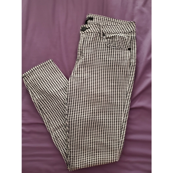 Houndstooth, mid-rise pants, Size 28 - Picture 5 of 7